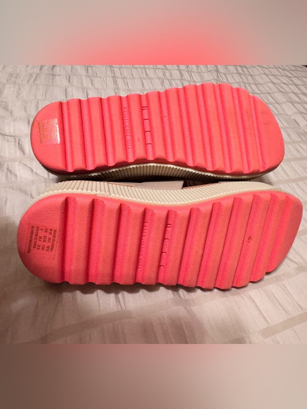 REEF LIKE NEW Women’s Pink Platform Slingback Sandals - Picture 3 of 5